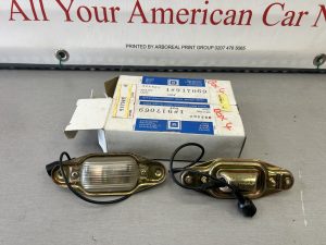 GM 917069 License Plate Lamp as sold by customville american